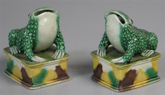 Appraisal: Pair of Chinese famille verte pottery toads th century modelled