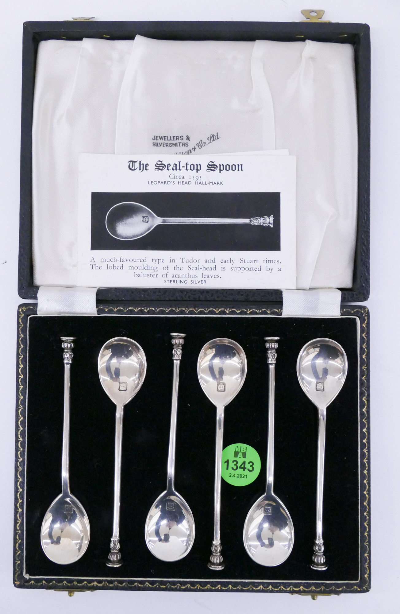 Appraisal: Set English Sterling Seal Top Spoons in Case- g