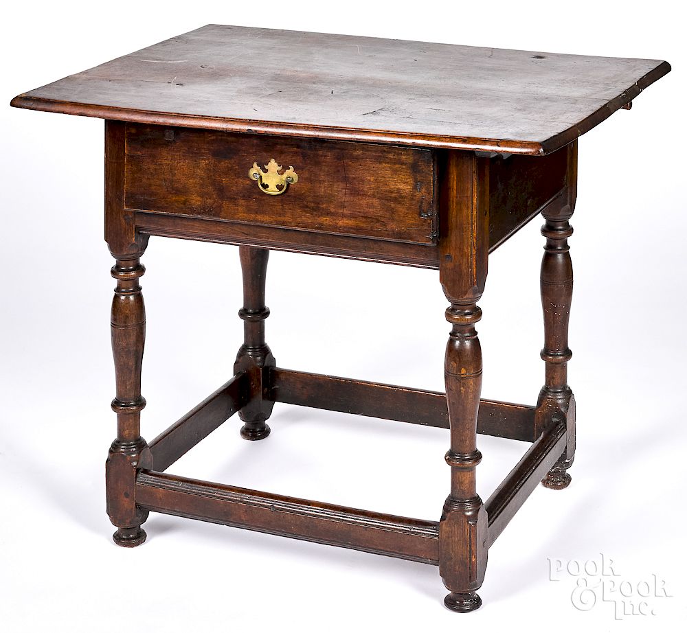 Appraisal: Pennsylvania William and Mary walnut tavern table Pennsylvania William and