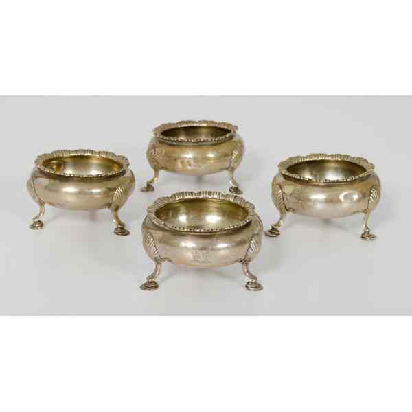 Appraisal: English Sterling Open Salts English ca A set of four