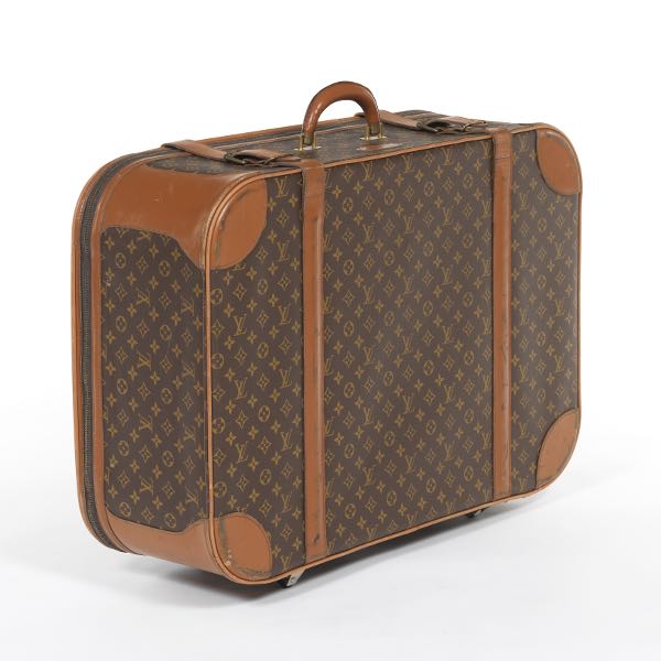 Appraisal: VINTAGE LOUIS VUITTON SUITCASE x x With traditional LV fabric