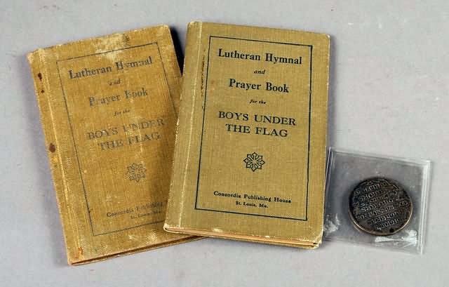 Appraisal: WWI Lutheran Hymnal and Prayer books dated and Medallion from