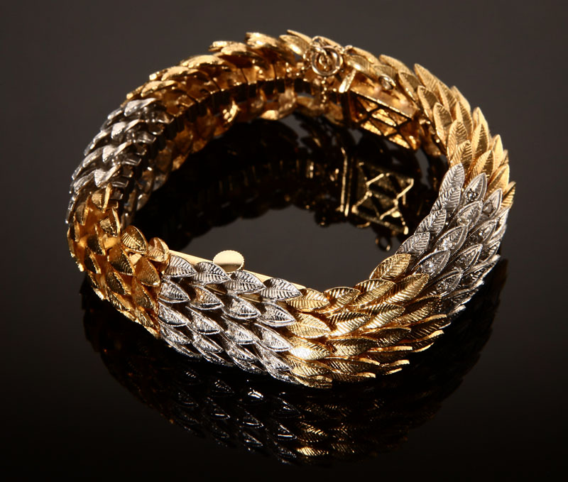 Appraisal: A ladies' K and K yellow and white gold covered