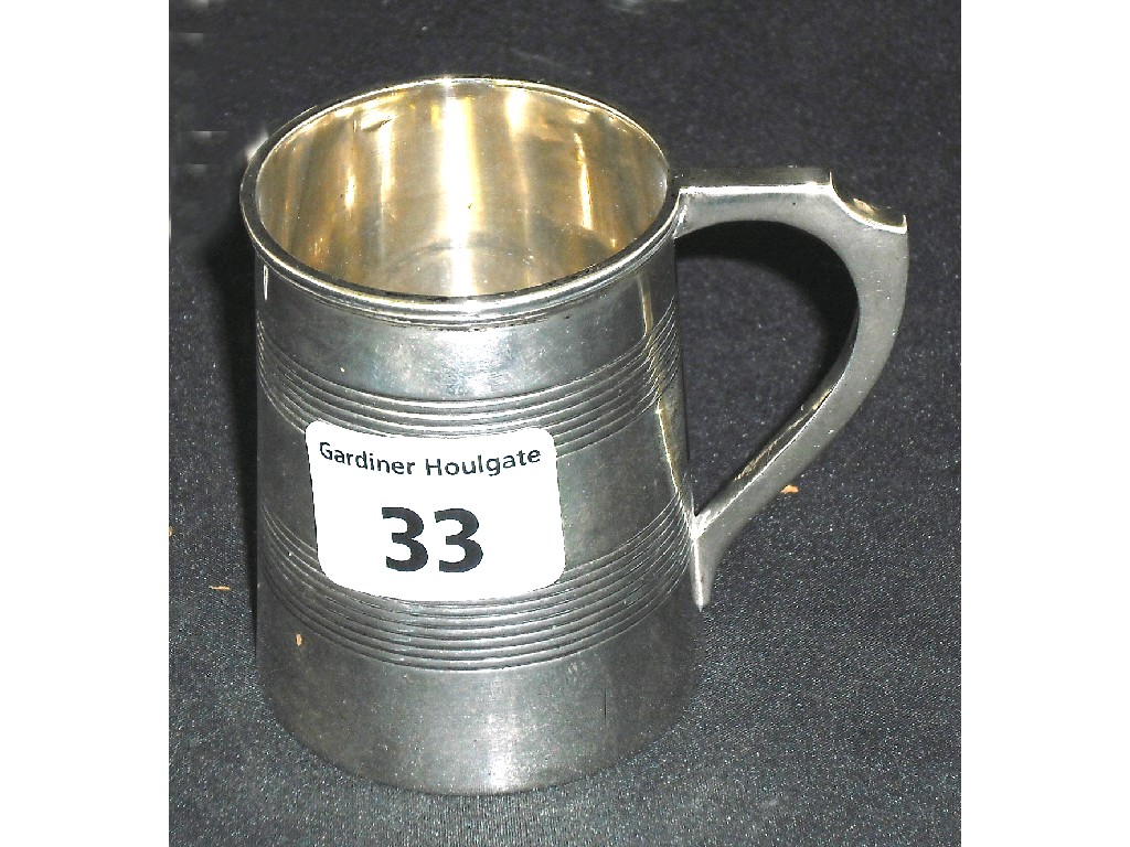 Appraisal: Victorian christening mug of cylindrical form and with ribbed banding