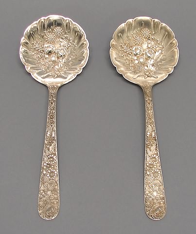 Appraisal: Including berry spoons with decorated centers approximately troy oz S