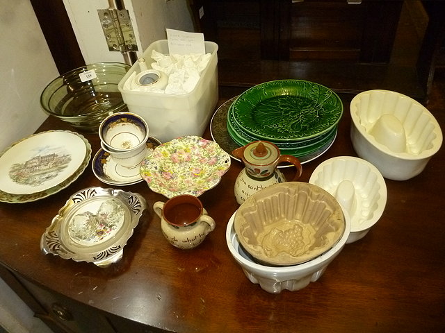 Appraisal: A QUANTITY OF CERAMICS AND GLASSWARE to include a Whitefriars