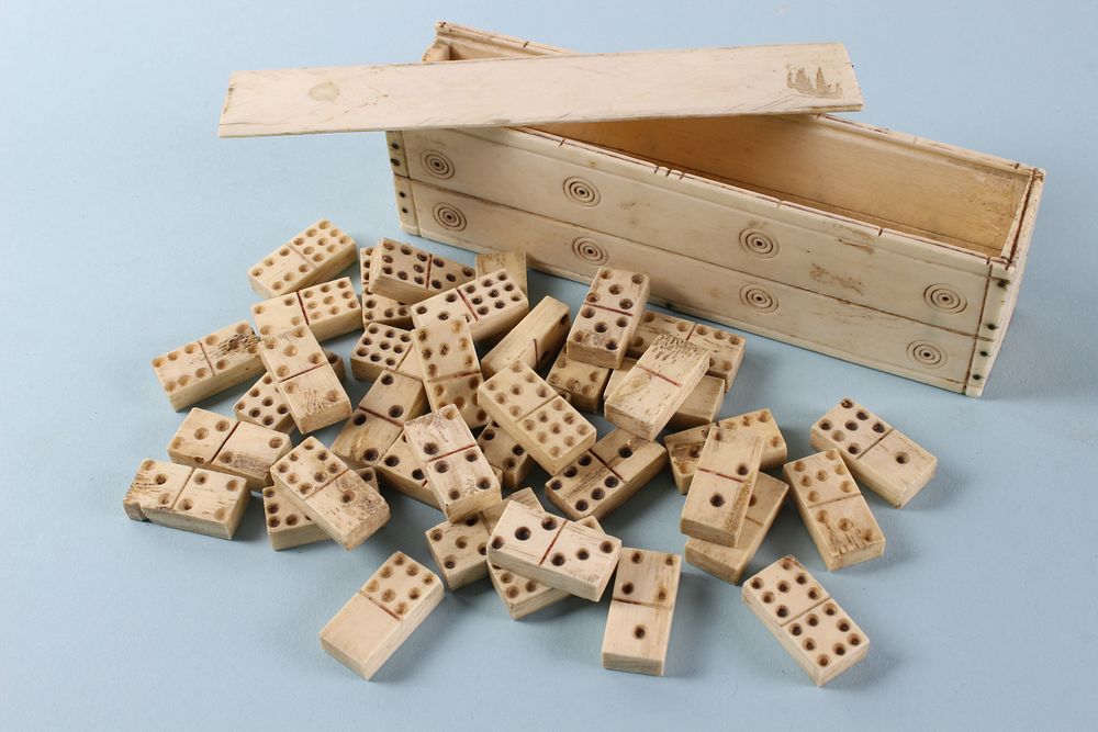 Appraisal: Prisoner of War Bone Domino Box circa Prisoner of War