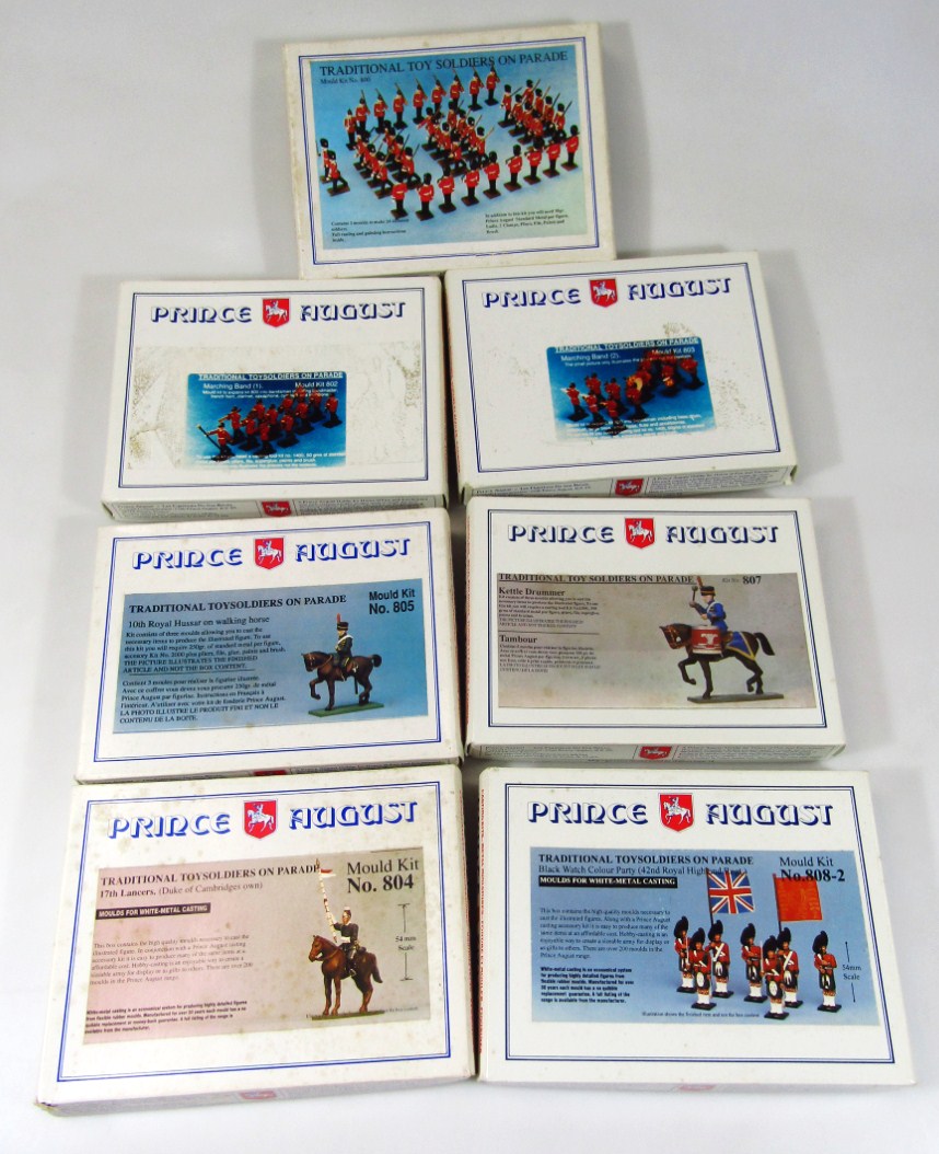 Appraisal: Various Prince August soldier model kits to include Marching Band