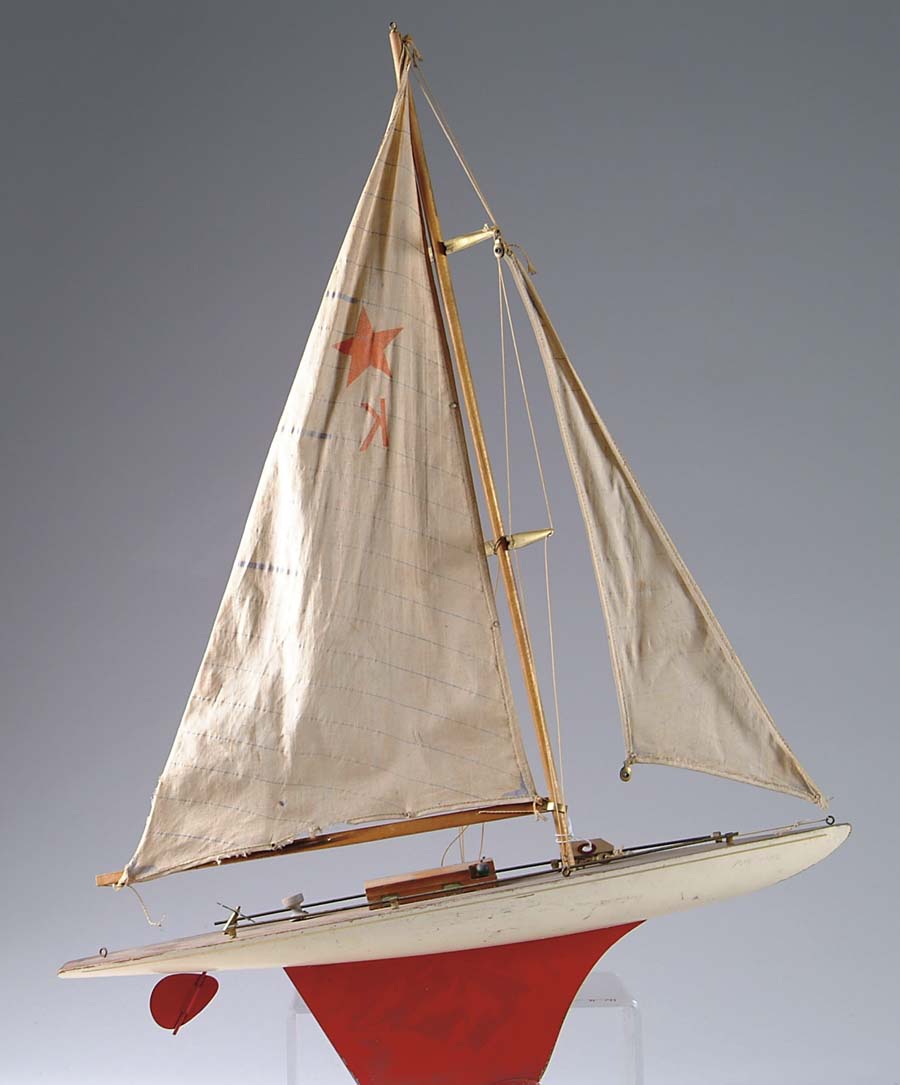 Appraisal: TOY POND YACHT Wood hull with metal keel single mast