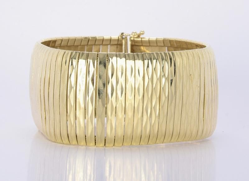 Appraisal: K Italian Fashion Bracelet K yellow gold Italian wide bracelet