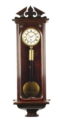 Appraisal: A small mahogany 'Vienna regulator wall clock' with a two