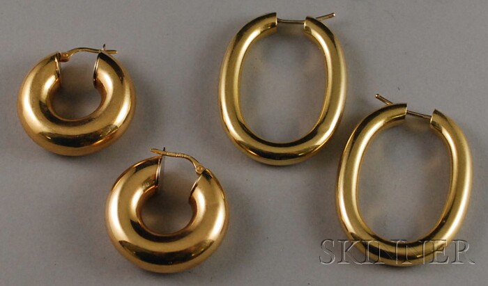 Appraisal: Two Pairs of Italian kt Gold Hoop Earrings total dwt