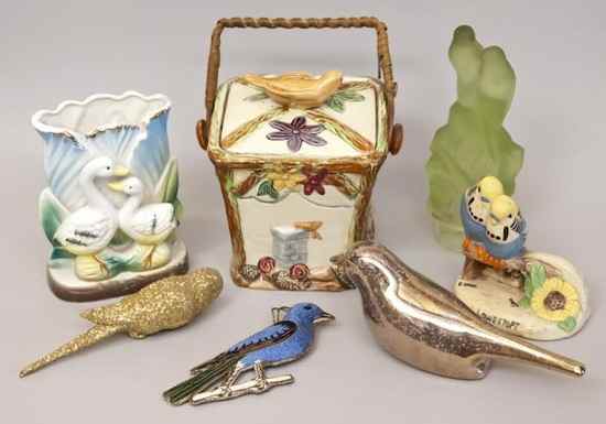 Appraisal: A selection of bird objects including a ceramic bird biscuit