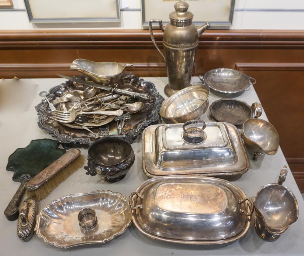 Appraisal: COLLECTION OF SILVERPLATE TABLE ARTICLESCollection of Silverplate Table Articles