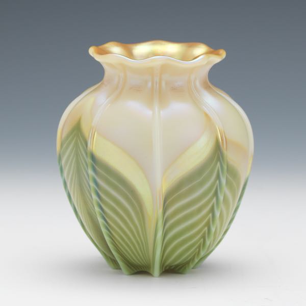 Appraisal: QUEZAL OR DURAND PULLED FEATHER VASE x A unsigned Quezal