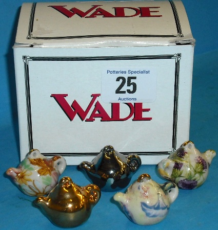 Appraisal: Wade Set of miniature Teapots to include Gold Silver Chintz