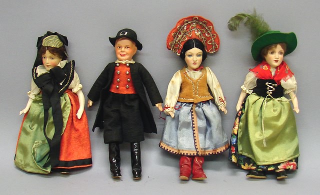 Appraisal: Lot of dolls German boy and girl from the Buckebing