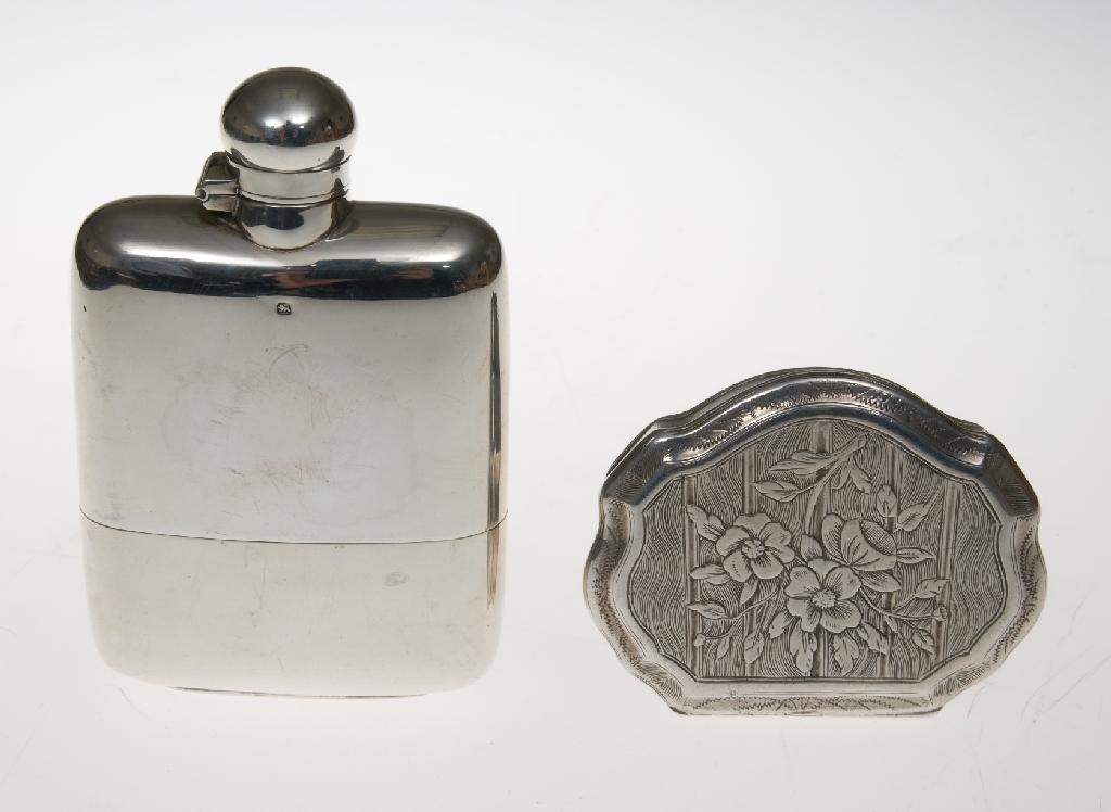 Appraisal: CONTINENTAL SILVER SNUFF BOX th CENTURY of shaped oval form