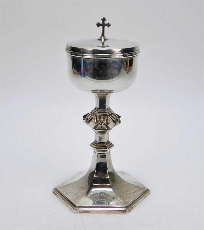 Appraisal: GORHAM STERLING SILVER CIBORIUM Rhode Island th CenturyFlat lid with