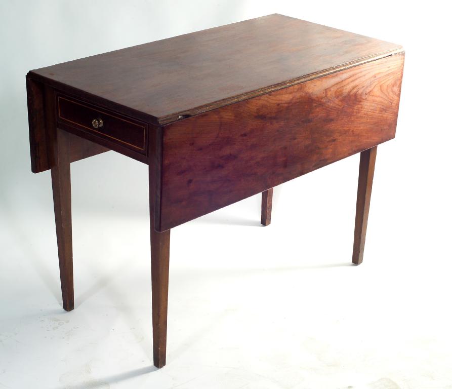 Appraisal: REGENCY MAHOGANY PEMBROKE TABLE the rectangular top above a frieze