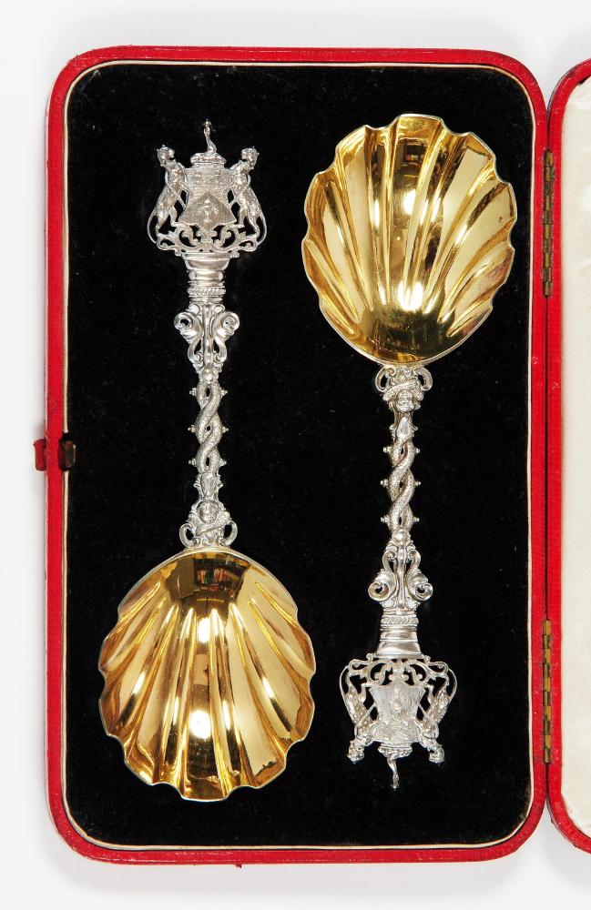 Appraisal: A PAIR OF VICTORIAN ROYAL COMMEMORATIVE PRESENTATION SPOONS maker Francis