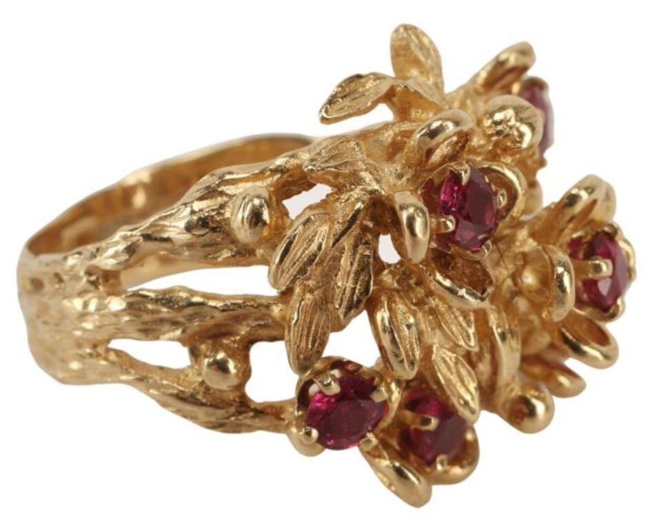 Appraisal: Estate kt yellow gold ring naturalistic design flowers set with