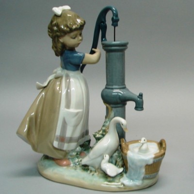 Appraisal: LLADRO - Flower Harvest - G Retired Good condition