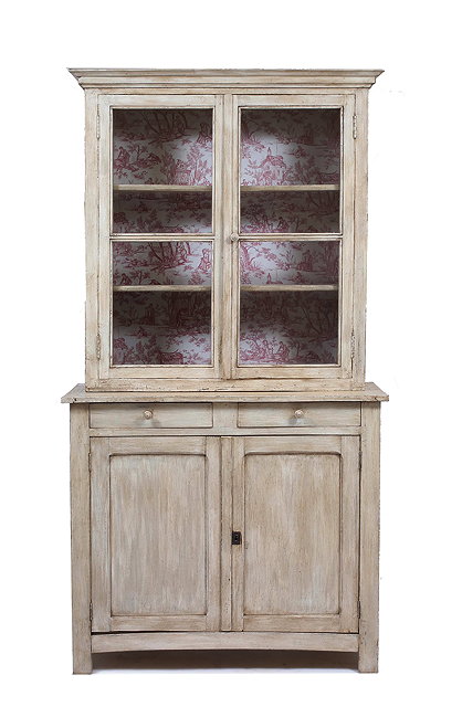 Appraisal: A FRENCH WHITE PAINTED CABINET the upper part with moulded