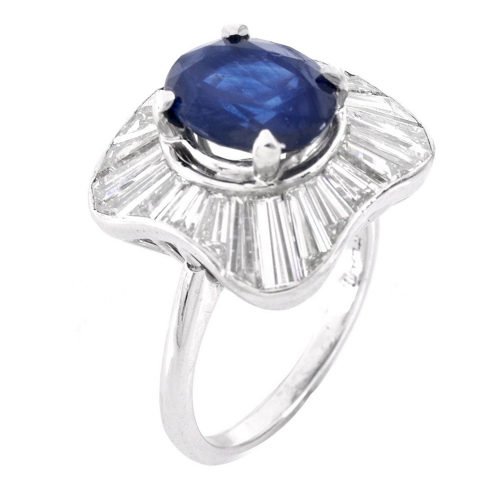 Appraisal: ct Sapphire Diamond and Platinum Ring Carat Oval Cut Sapphire