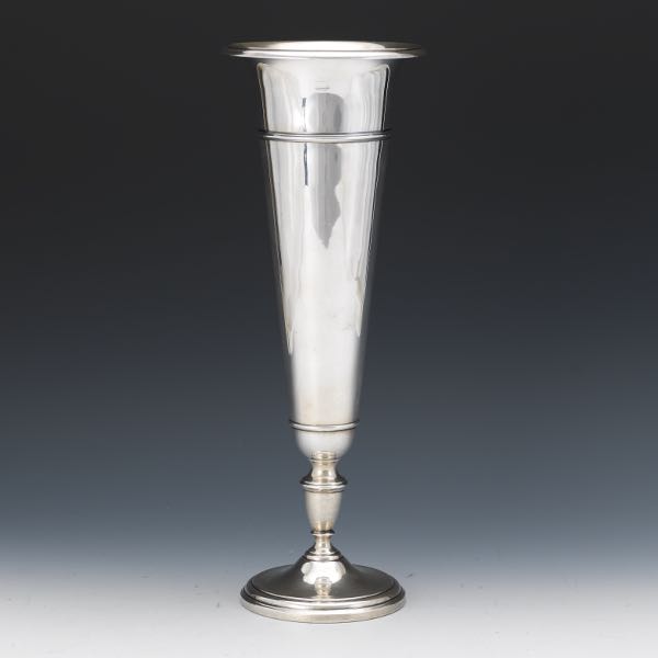 Appraisal: MERIDEN BRITANNIA STERLING SILVER LARGE TRUMPET VASE With everted rim