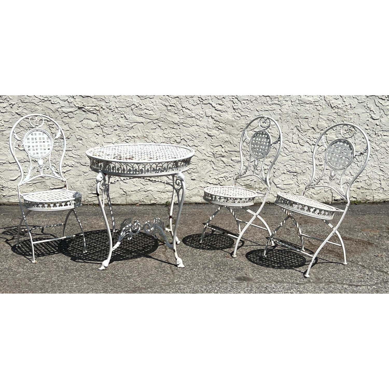 Appraisal: pc Painted White Lattice Outdoor Dinette Set Small Round Table