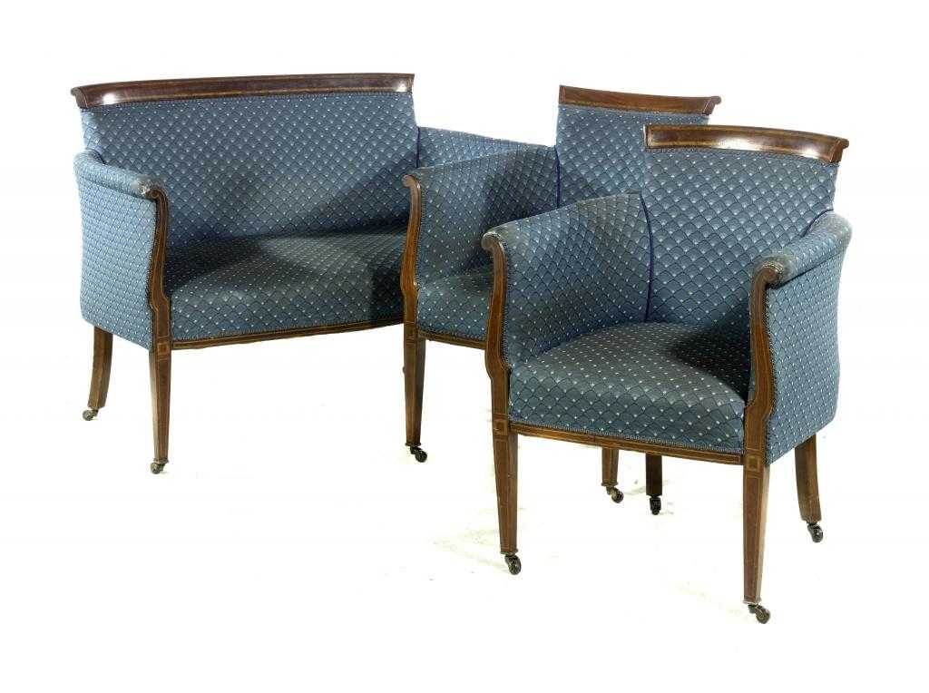 Appraisal: AN EDWARD VII MAHOGANY AND CROSSBANDED SUITE of settee and