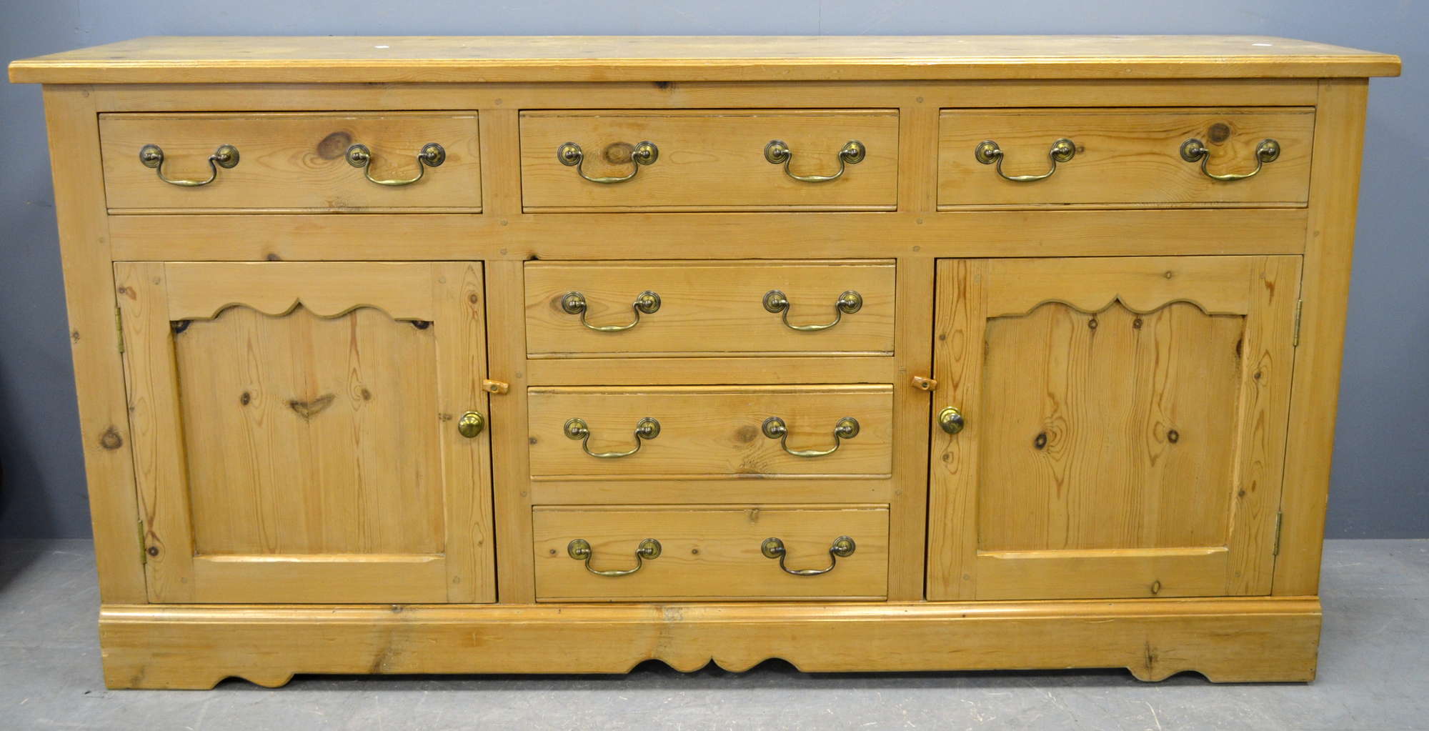 Appraisal: Pine dresser