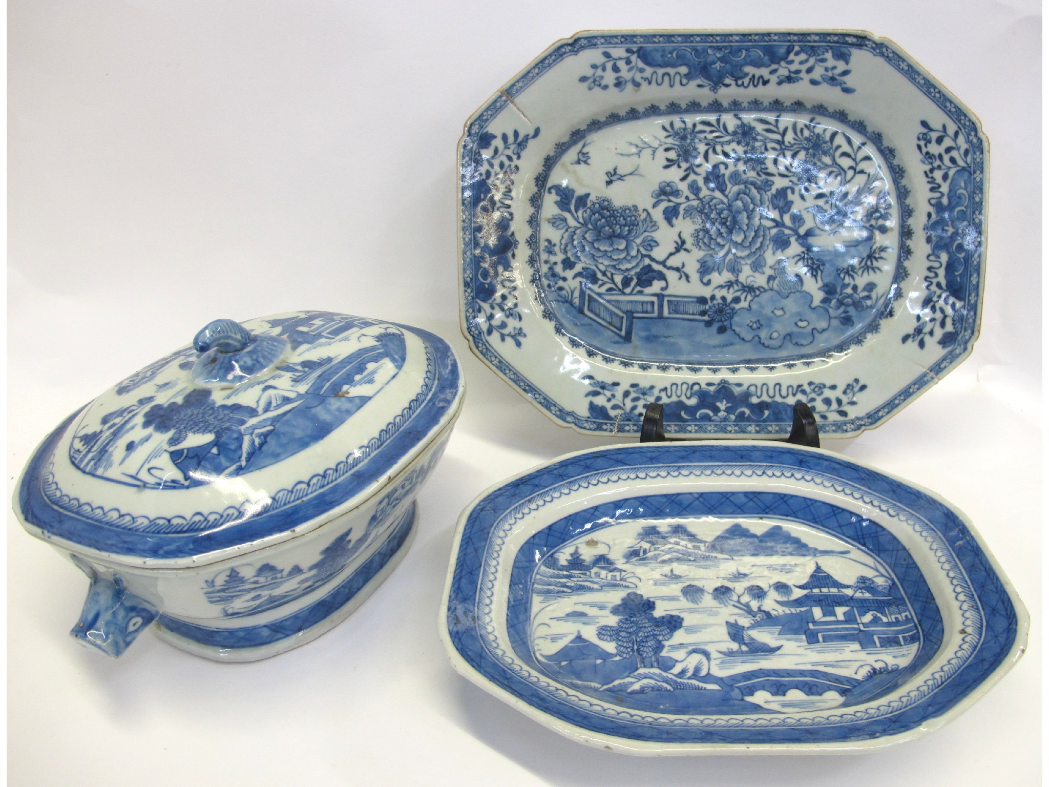 Appraisal: Three blue and white porcelain Asian serving items