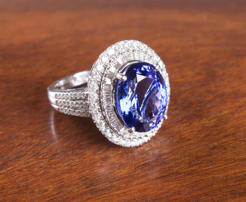 Appraisal: TANZANITE DIAMOND AND EIGHTEEN KARAT GOLD RING The k white