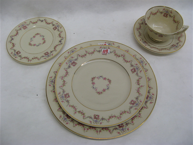 Appraisal: SYRACUSE CHINA SET AND LIMOGES SERVING BOWL pieces the Syracuse