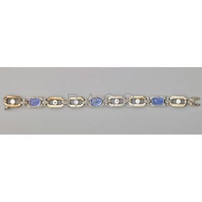 Appraisal: ART DECO DIAMOND AND SAPPHIRE LINK BRACELET Platinum-topped k wg