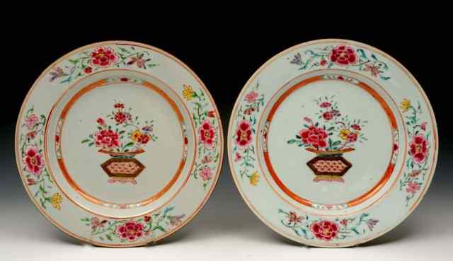 Appraisal: A COLLECTION OF SEVEN CHINESE FAMILLE ROSE PORCELAIN PLATES each