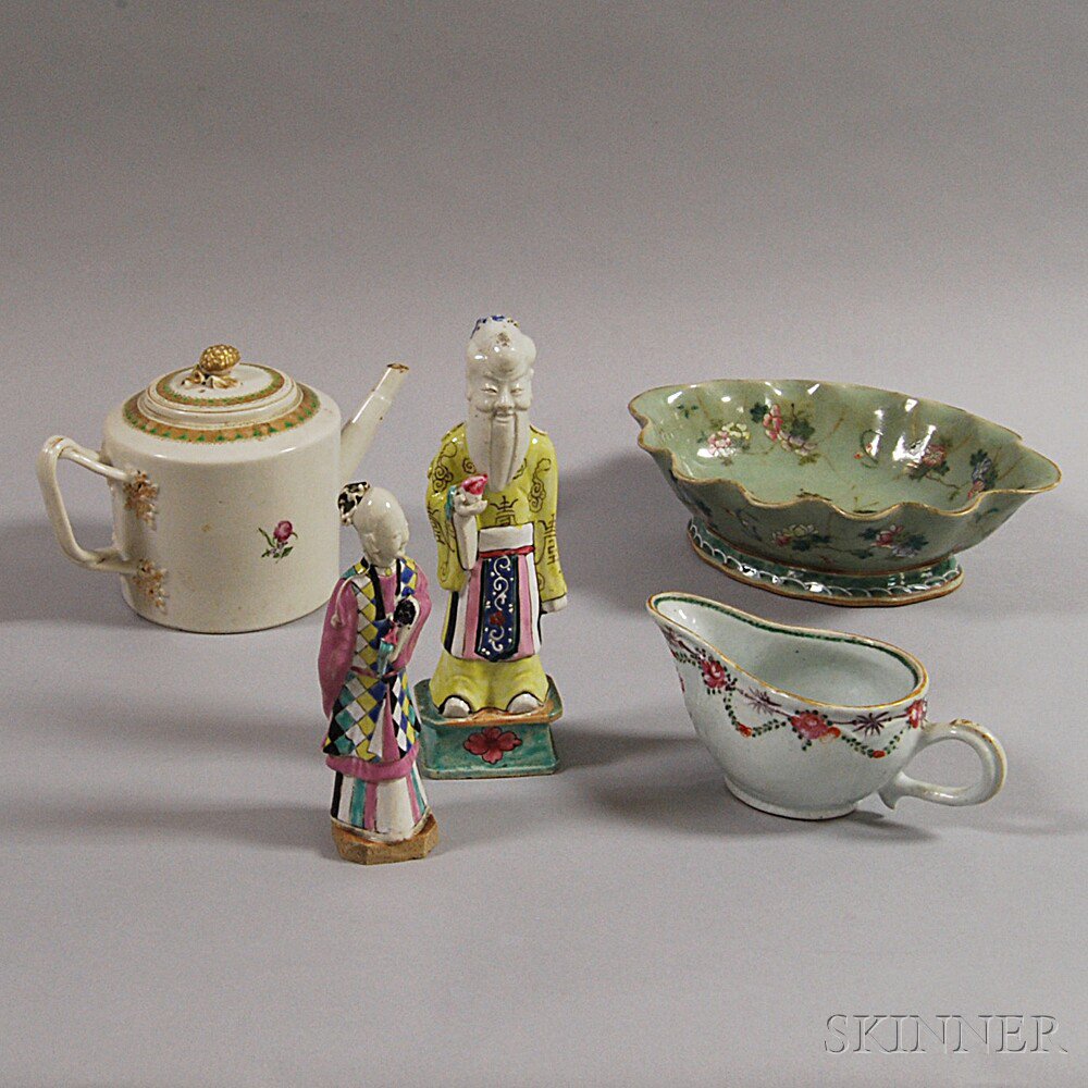 Appraisal: Five Chinese Ceramic Items a Chinese export bowl teapot and