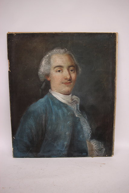 Appraisal: AN OLD PASTEL PORTRAIT OF AN TH CENTURY FRENCH GENTLEMAN