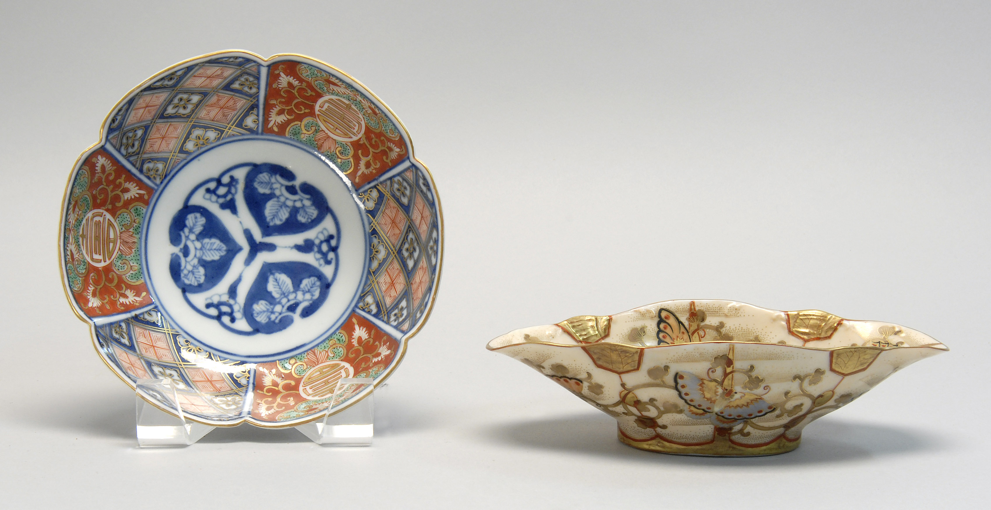 Appraisal: AO KUTANI DISH AND IMARI BOWL Lozenge-form dish length cm