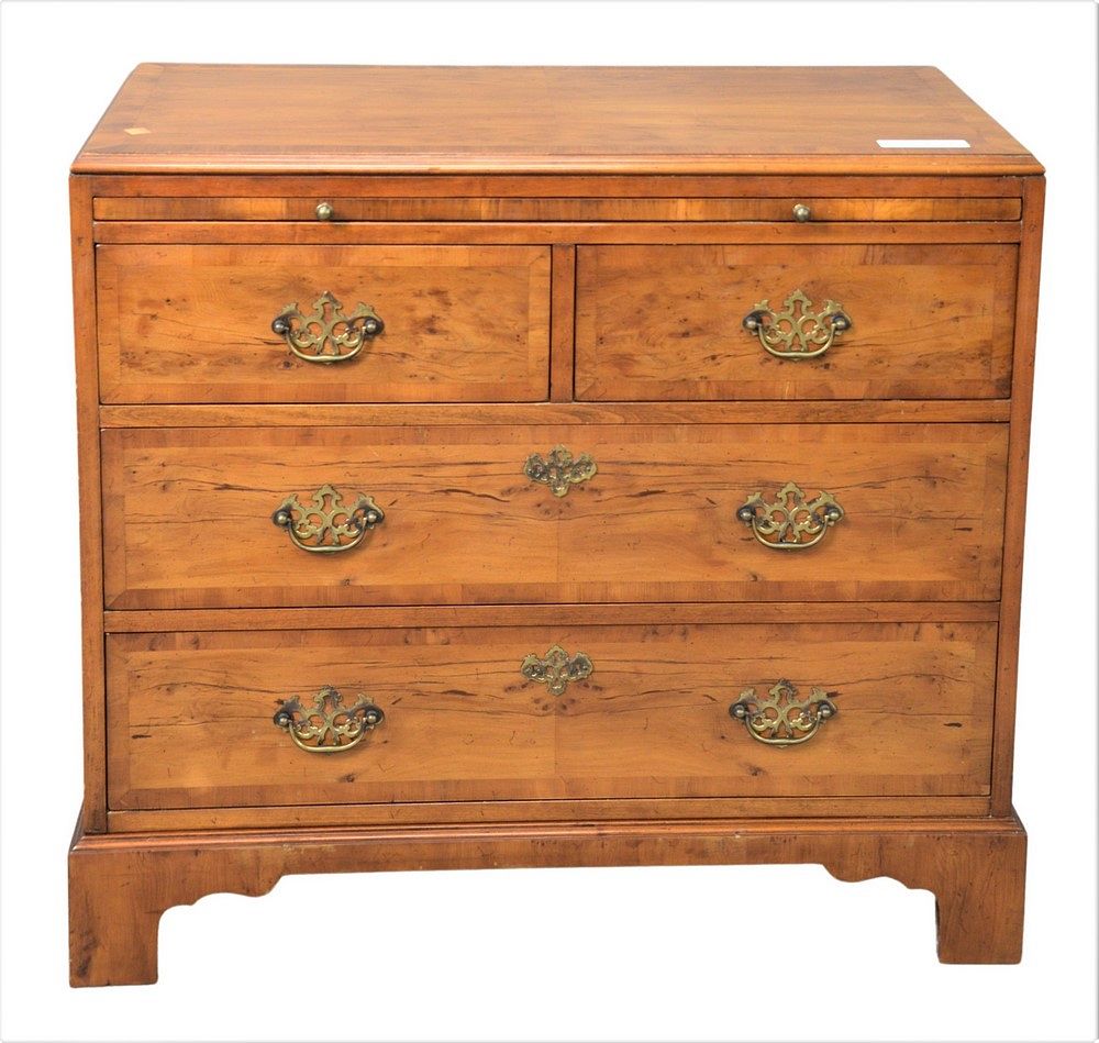 Appraisal: Hekman Burlwood Bachelors Chest with pull out slide over two