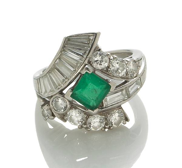 Appraisal: An emerald diamond and platinum ring size