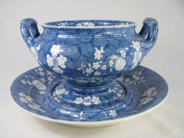 Appraisal: Small Spode blue and white floral tureen with matching under