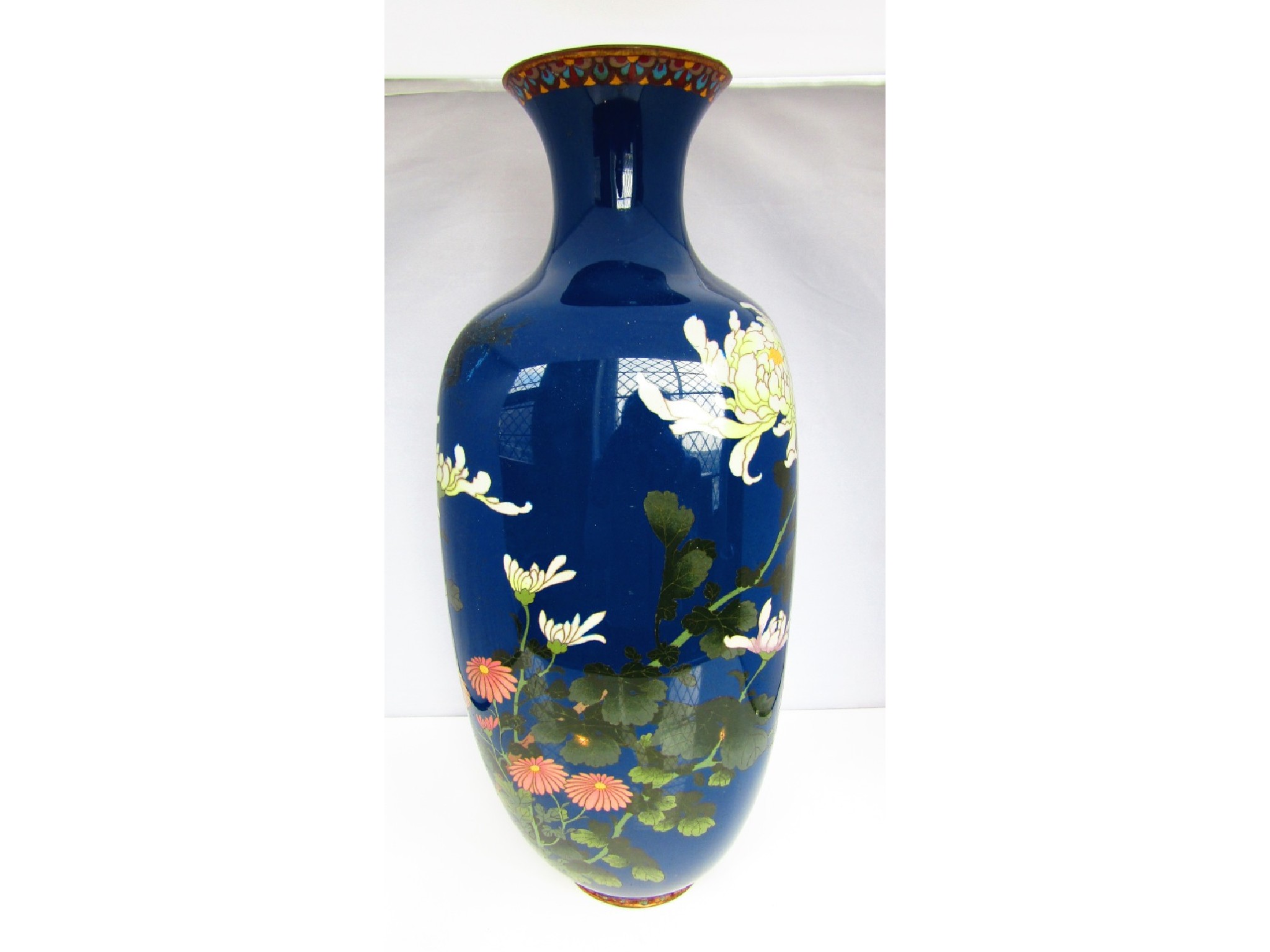 Appraisal: A Chinese cloisonne enamel vase of tapering squared form with