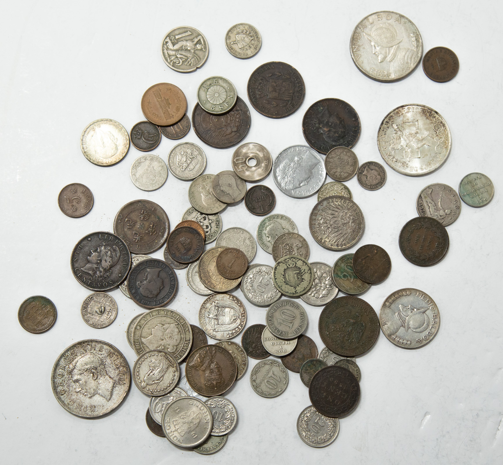 Appraisal: COINS IN AN OLD CHANGE PURSE Here is a selection