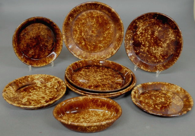 Appraisal: Eight Bennington pie plates and an oval example Largest dia