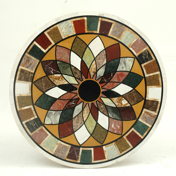 Appraisal: A FINE ITALIAN PIETRE DURE INLAID CENTRE TABLE The circular