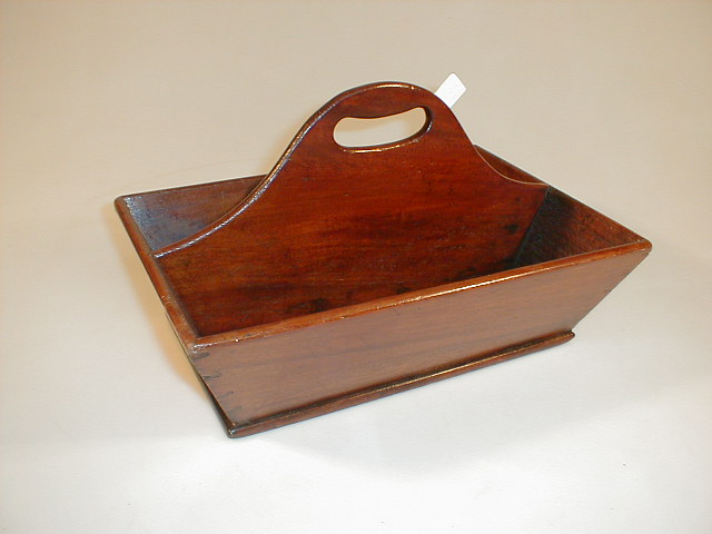 Appraisal: A Georgian mahogany cutlery tray