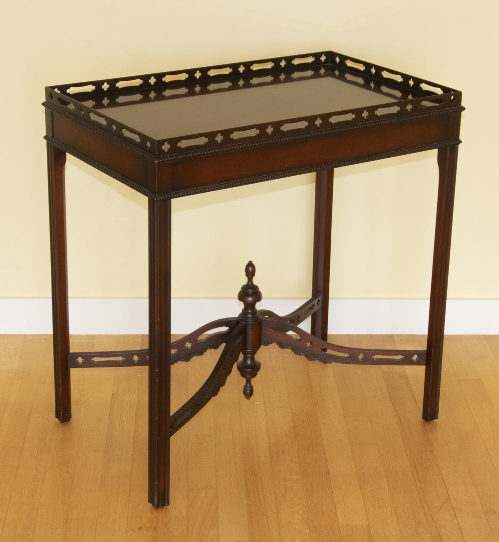 Appraisal: TRAY TOP TABLE WITH SHAPED STRETCHER Reproduction side table with